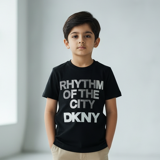 DKNY BLACK Tee.